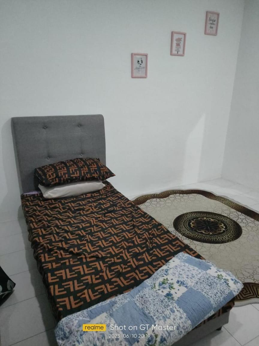 Naurah Homestay Sungai Petani Exterior foto